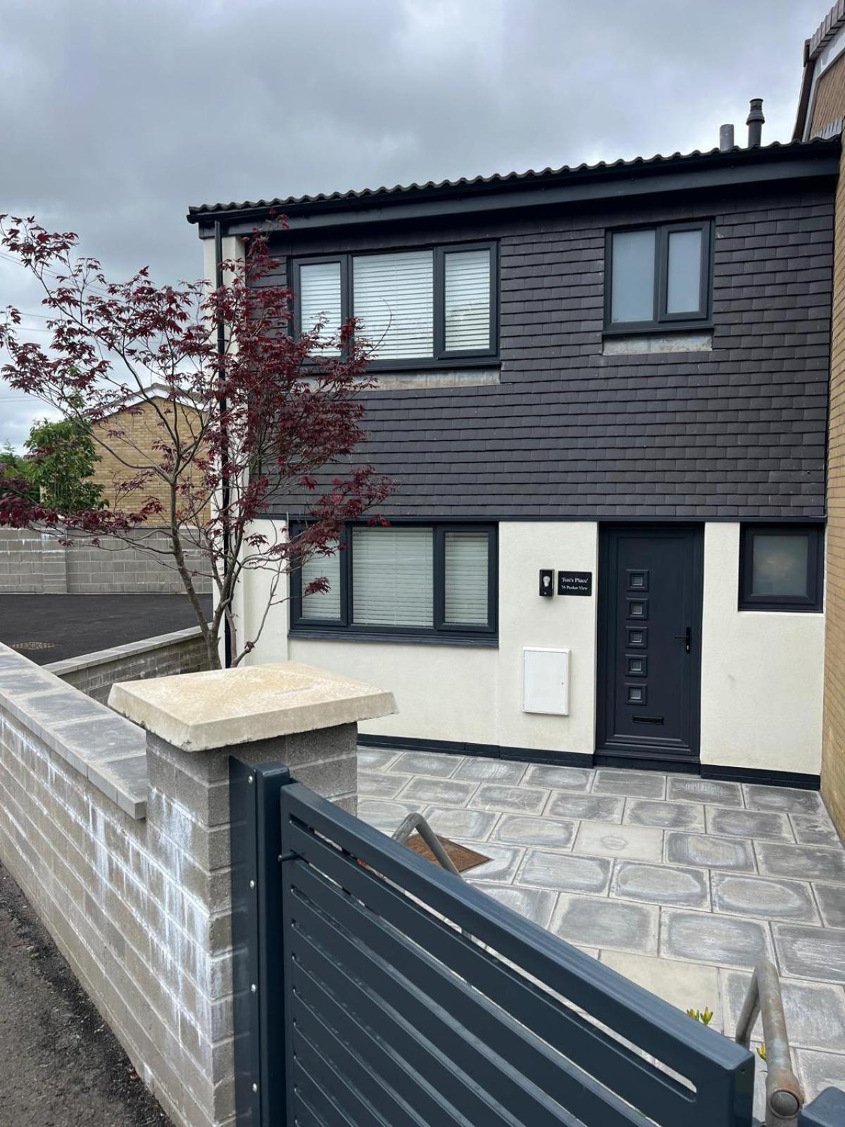 Uber Stylish 3 Bedroom Home Off Road Parking Near Town Centre And Bike Park Wales Merthyr Tydfil Kültér fotó